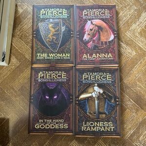Song of the Lioness Series by Tamora Pierce